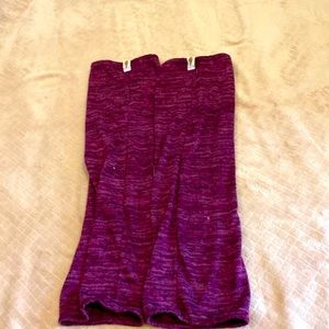Rich purple Rubia wear shorties leg warmers